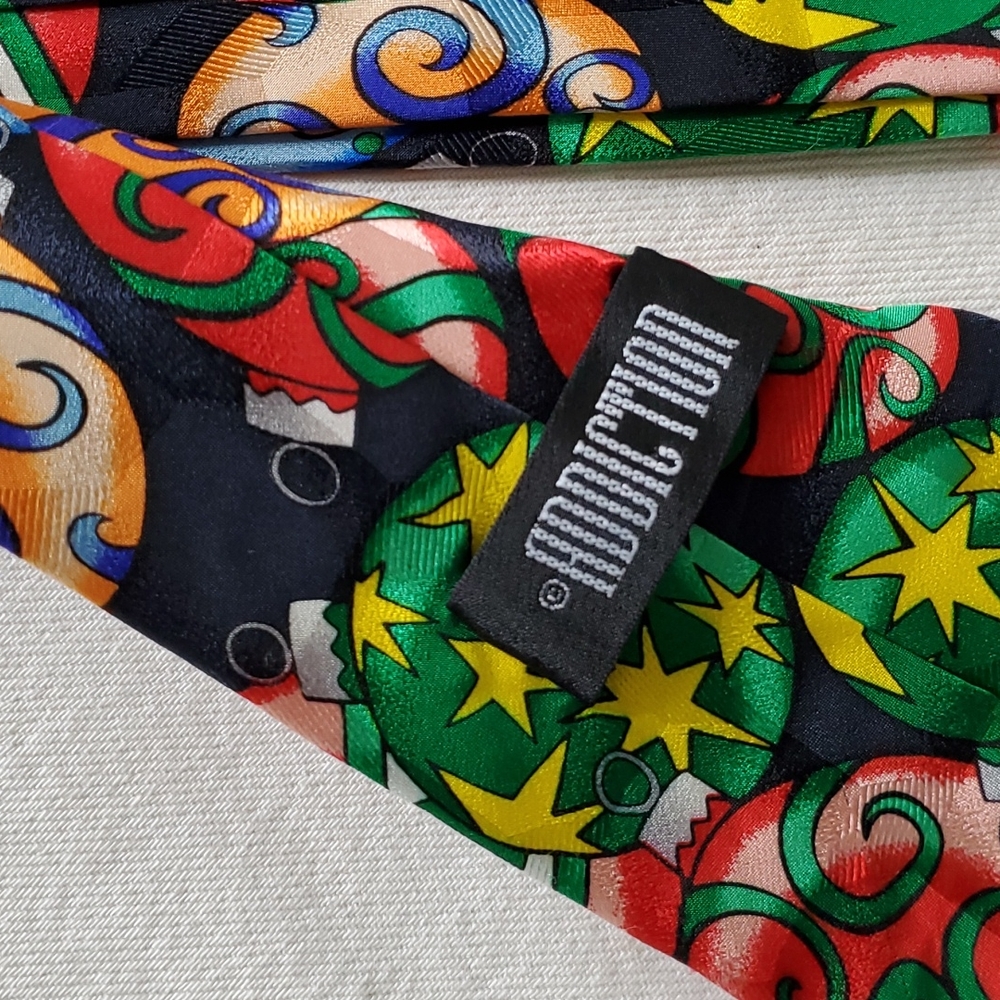 100% Silk Christmas tie! - Picture 2 of 4
